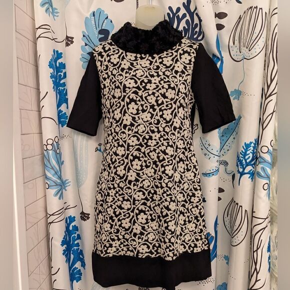 Avalanche Collection Black + White Floral Knit Bodycon Dress Faux Fur Collar Sz4 - Picture 1 of 7